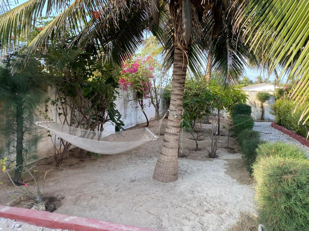 Villa Avec Piscine Entre Plage Et Sine Saloum Palmarin Экстерьер фото